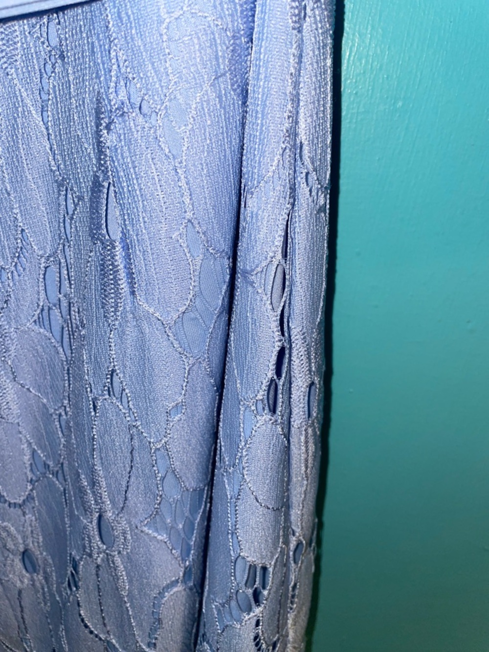 Off-Shoulder blue dress with raffle with lace